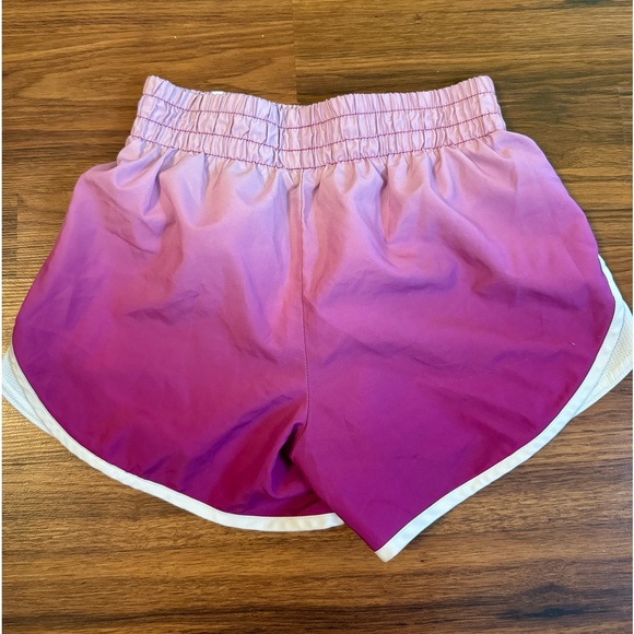 Girls athletic shorts, size large like new condition - Picture 3 of 4